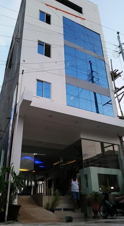 Hotel Sebastian Oslob Exterior photo